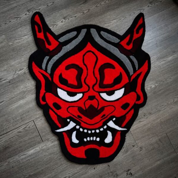 Cara demonio rojo